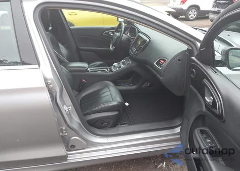 2015 Chrysler 200 C из США, поврежденный, VIN 1C3CCCCG2FN700570